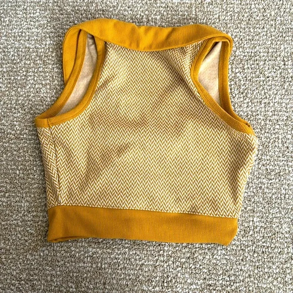 Yellow Crop Button Down Tank Top Fitted - Picture 2 of 2